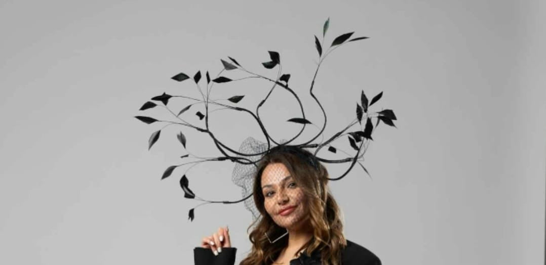 Black Feather Couture Run Way Facinator