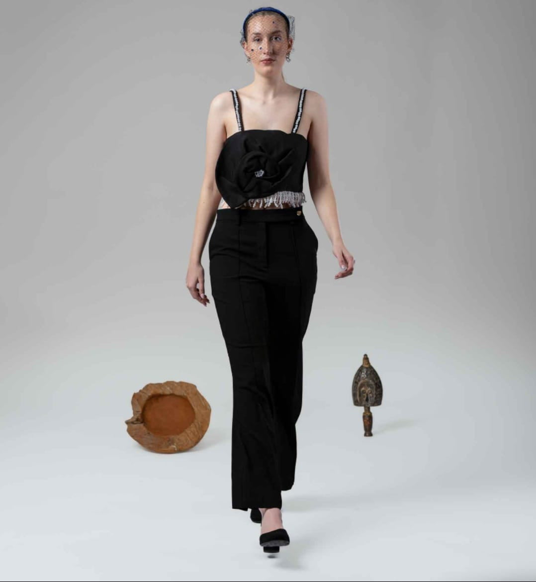 Nia Black & White Beeded strp